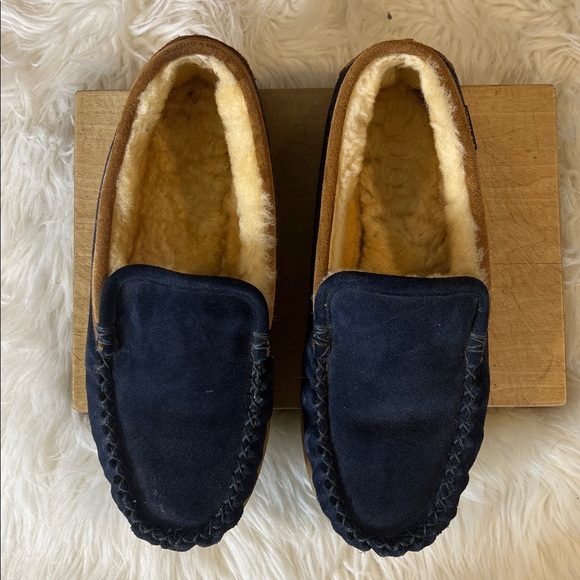 LL Bean Wicked Good Venetian Suede Loafer Slippers with Shearling Lining - Picture 2 of 9